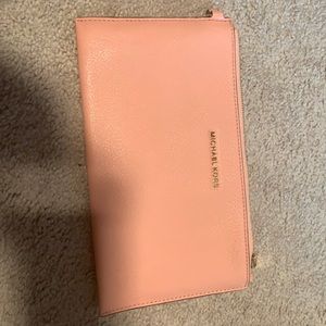 Pink wristlet Michael kors